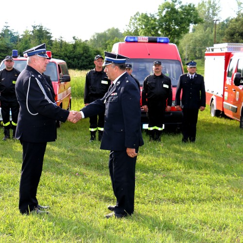 Przekazanie sprzętu dla Ochotniczych Straży Pożarnych